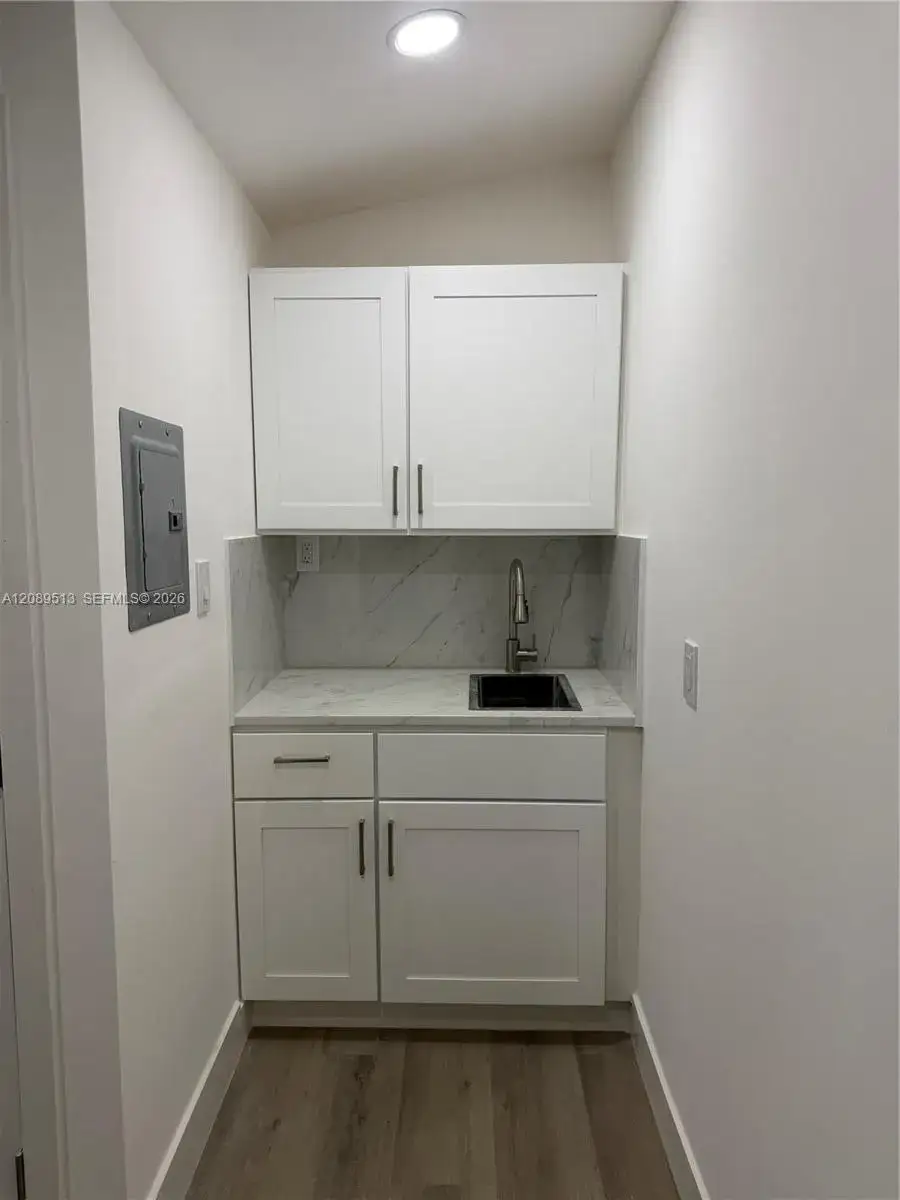 54XX NW 173 # 1, Miami FL 33055