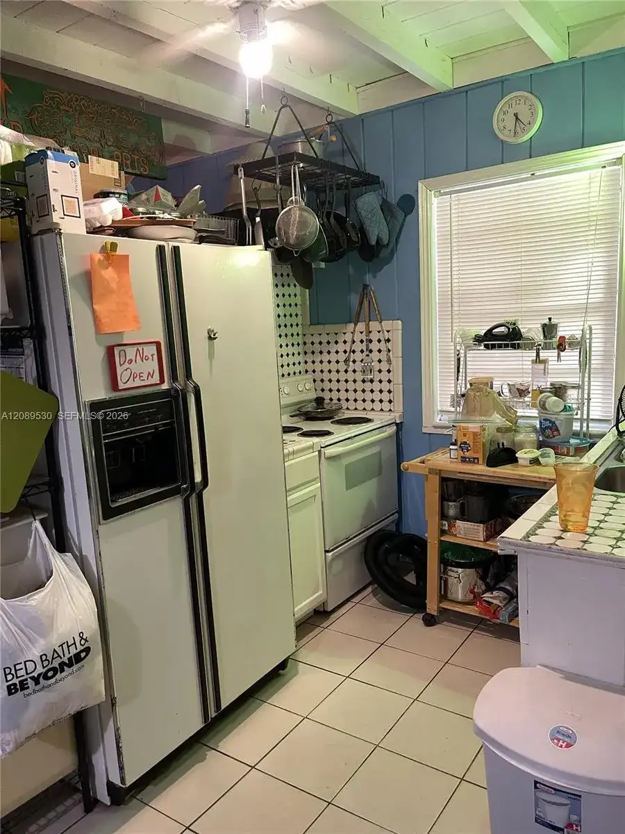 6711 SW 63rd Ave, South Miami FL 33143 photo 4
