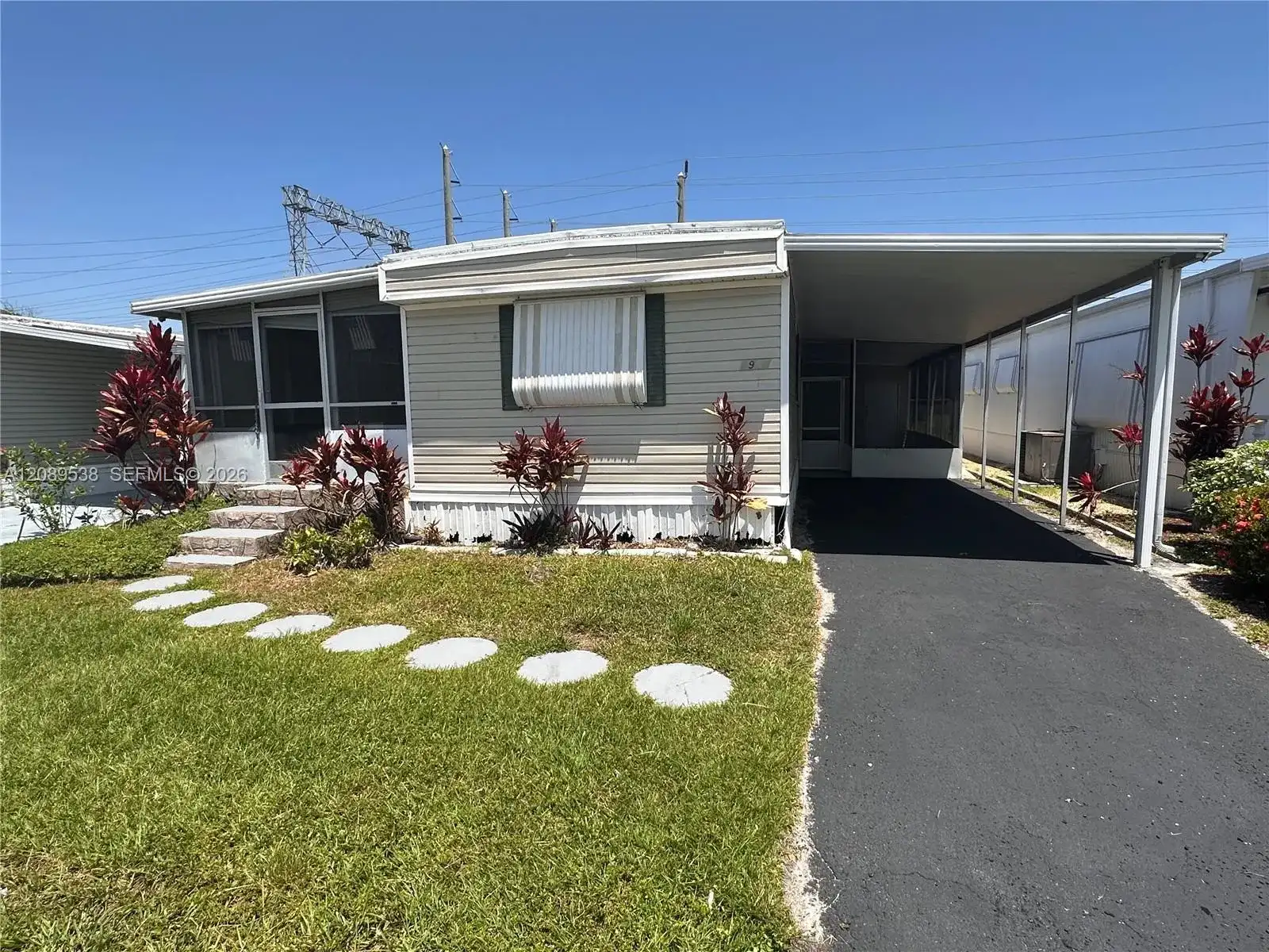 2957 SW 54th St, Dania Beach FL 33312