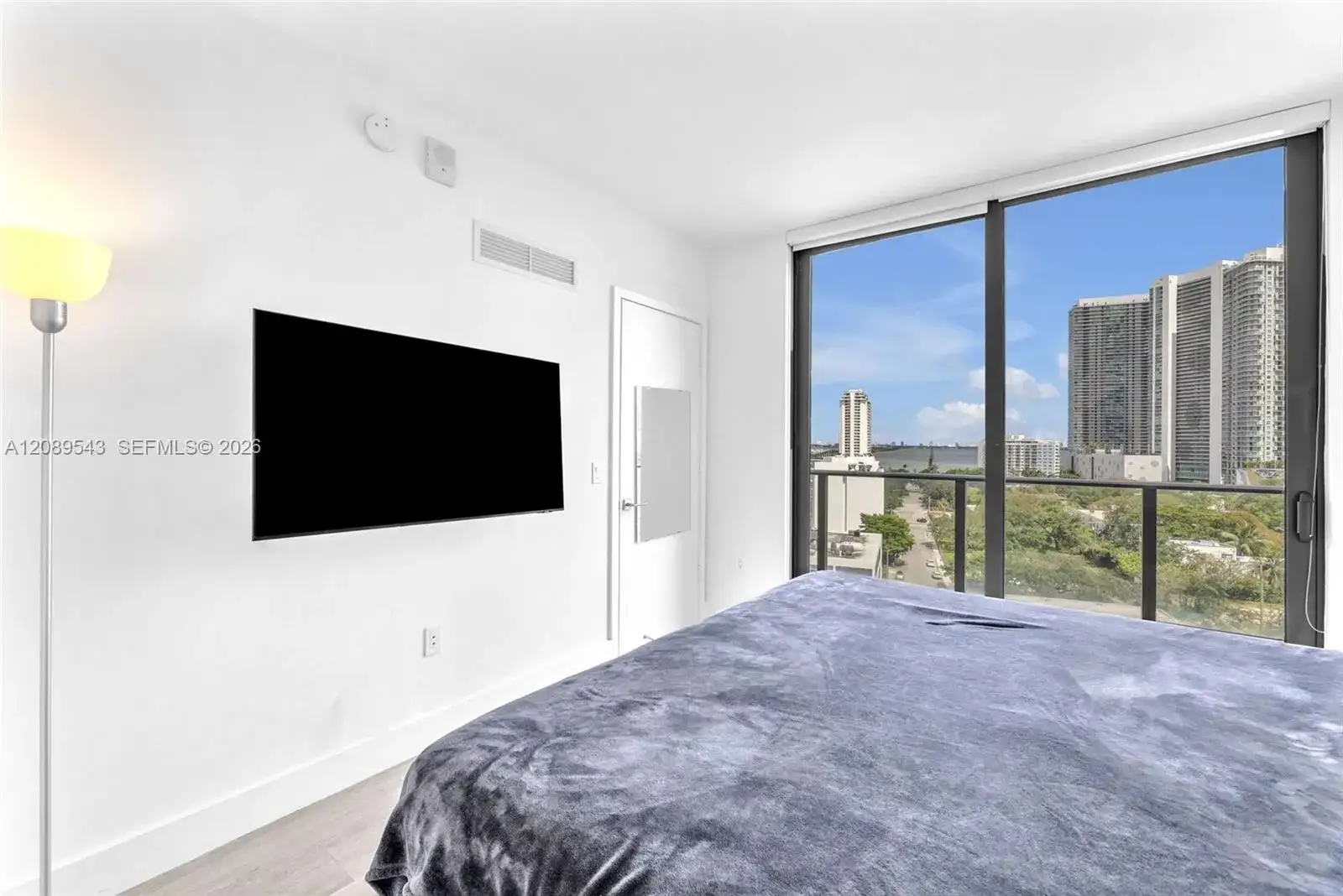121 NE 34th St # 905, Miami FL 33137 photo 5