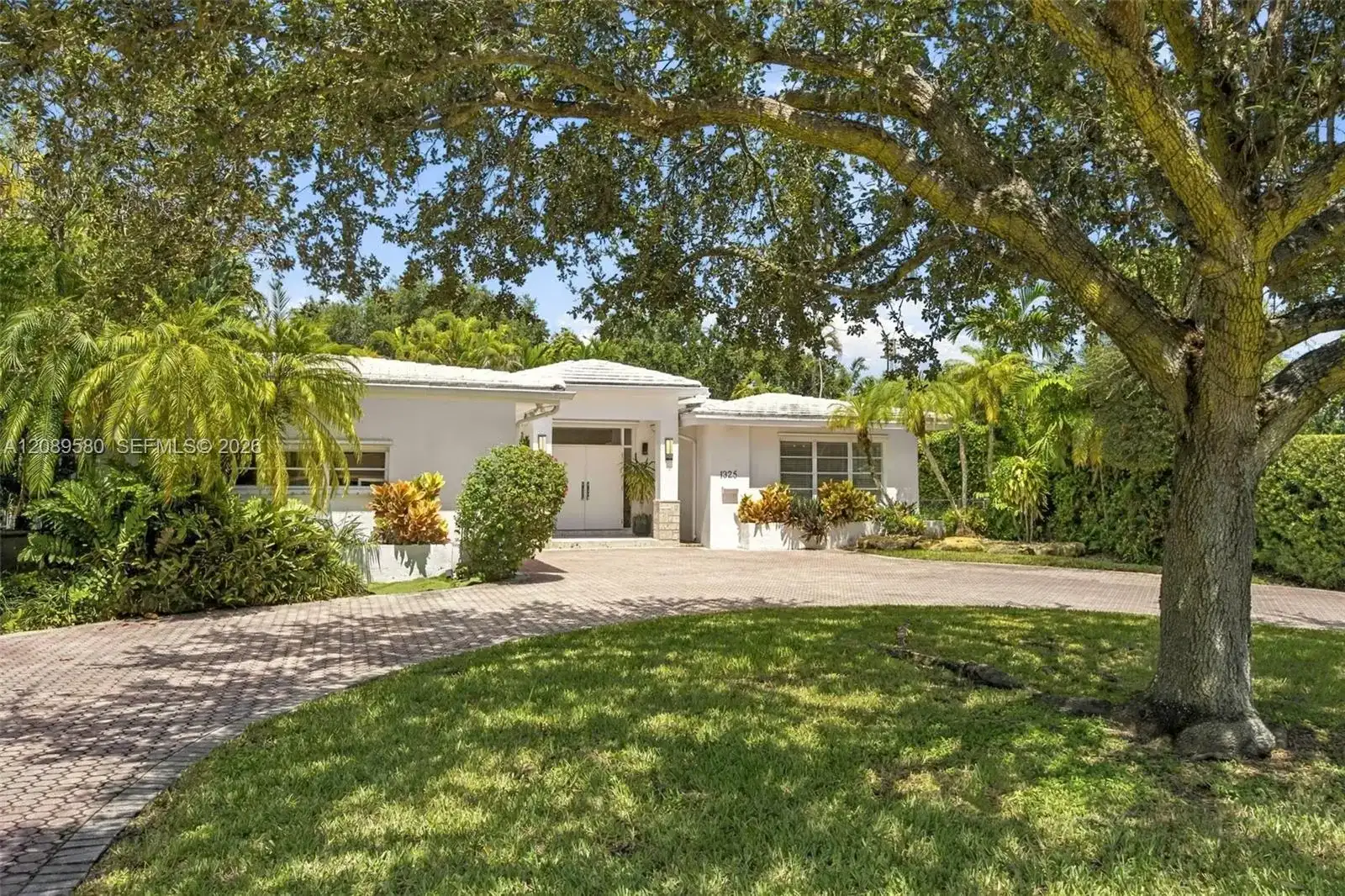 1325 Blue Rd, Coral Gables FL 33146