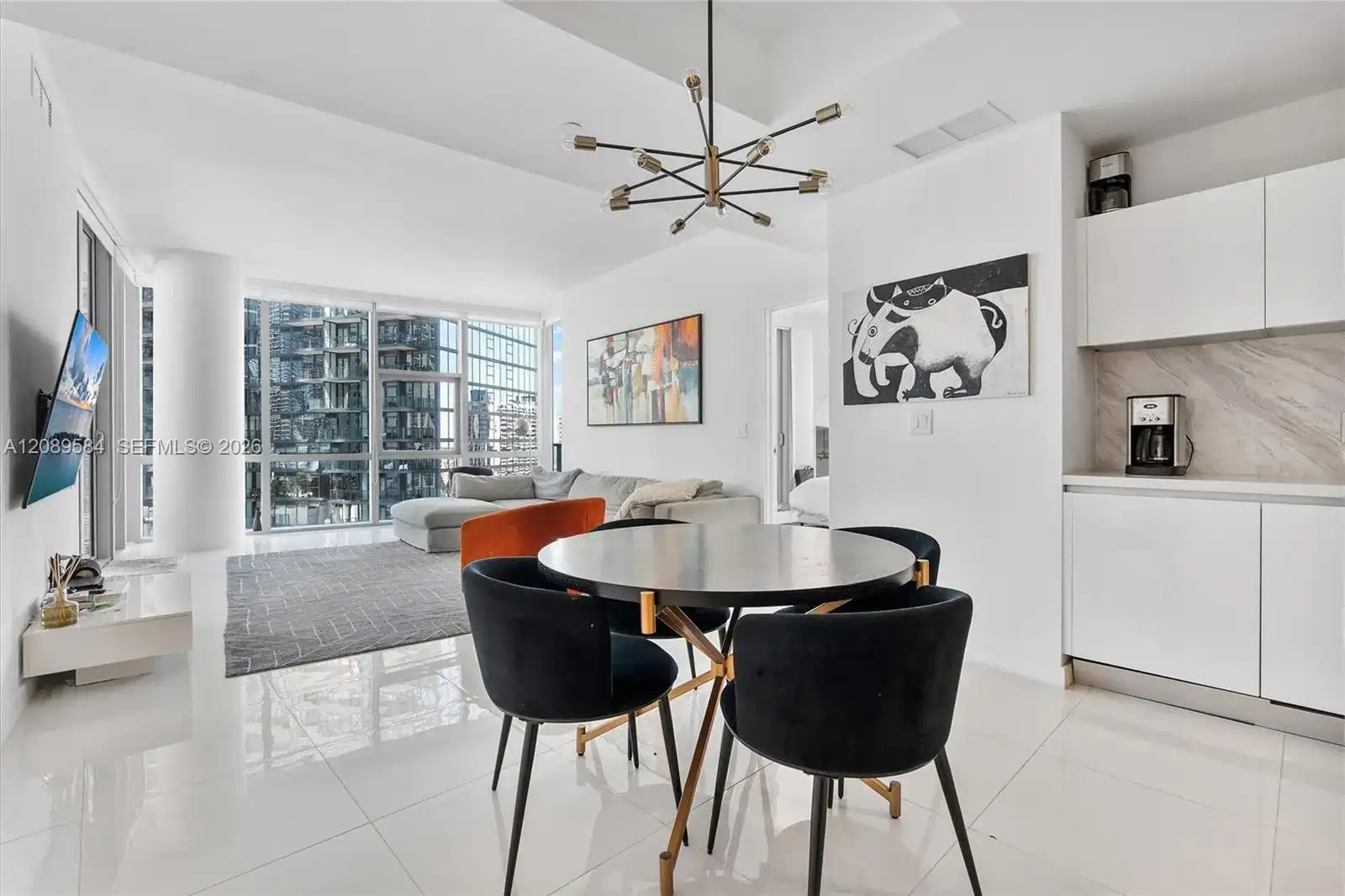 851 NE 1st Ave # 1712, Miami FL 33132