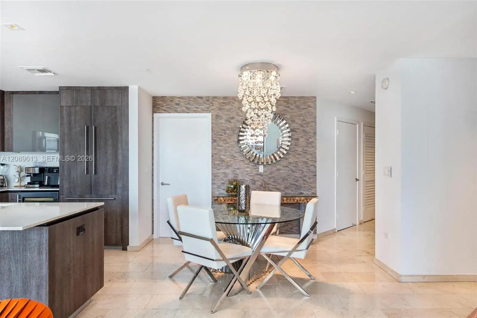 88 SW 7th St # 1812, Miami FL 33130 photo 2