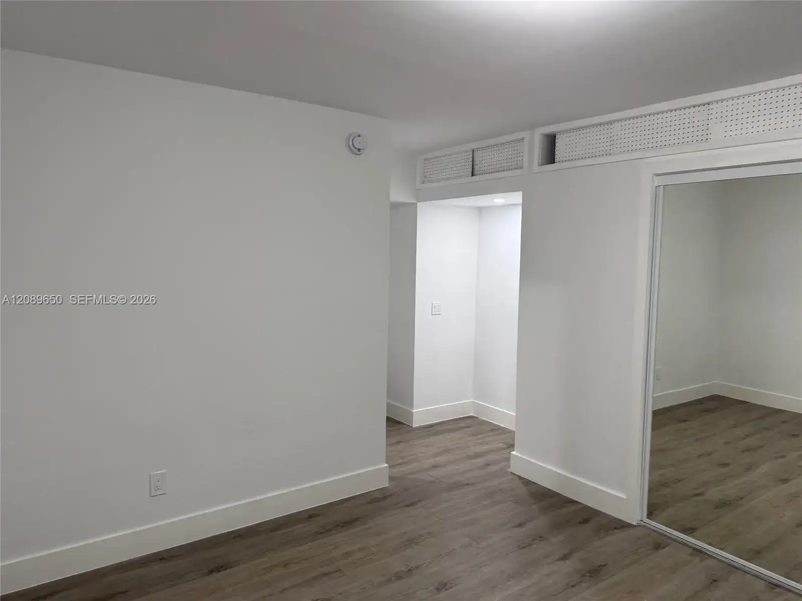 926 Michigan Ave # 12, Miami Beach FL 33139 photo 5