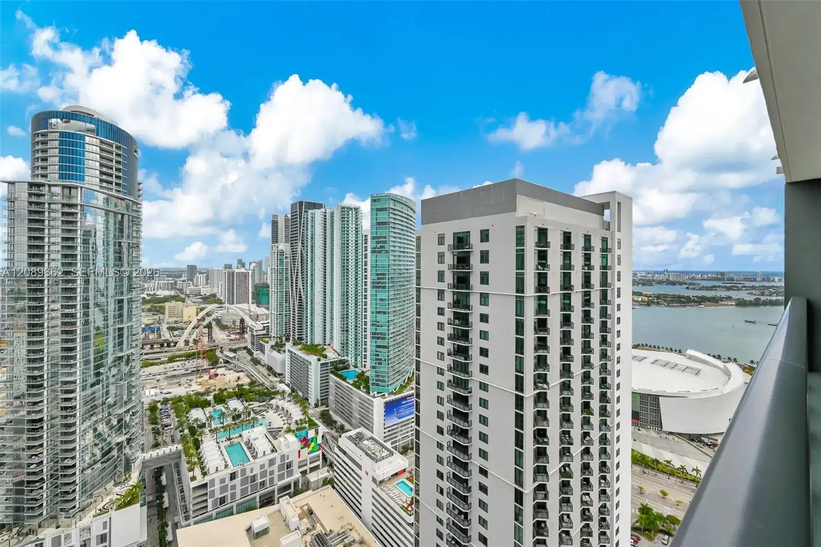 159 NE 6th St # 3901, Miami FL 33132 photo 2