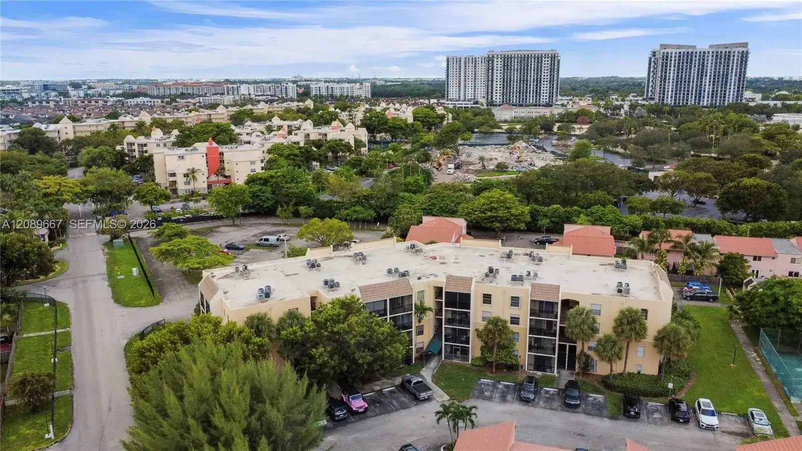 8005 Lake Dr # 410, Doral FL 33166 photo 4