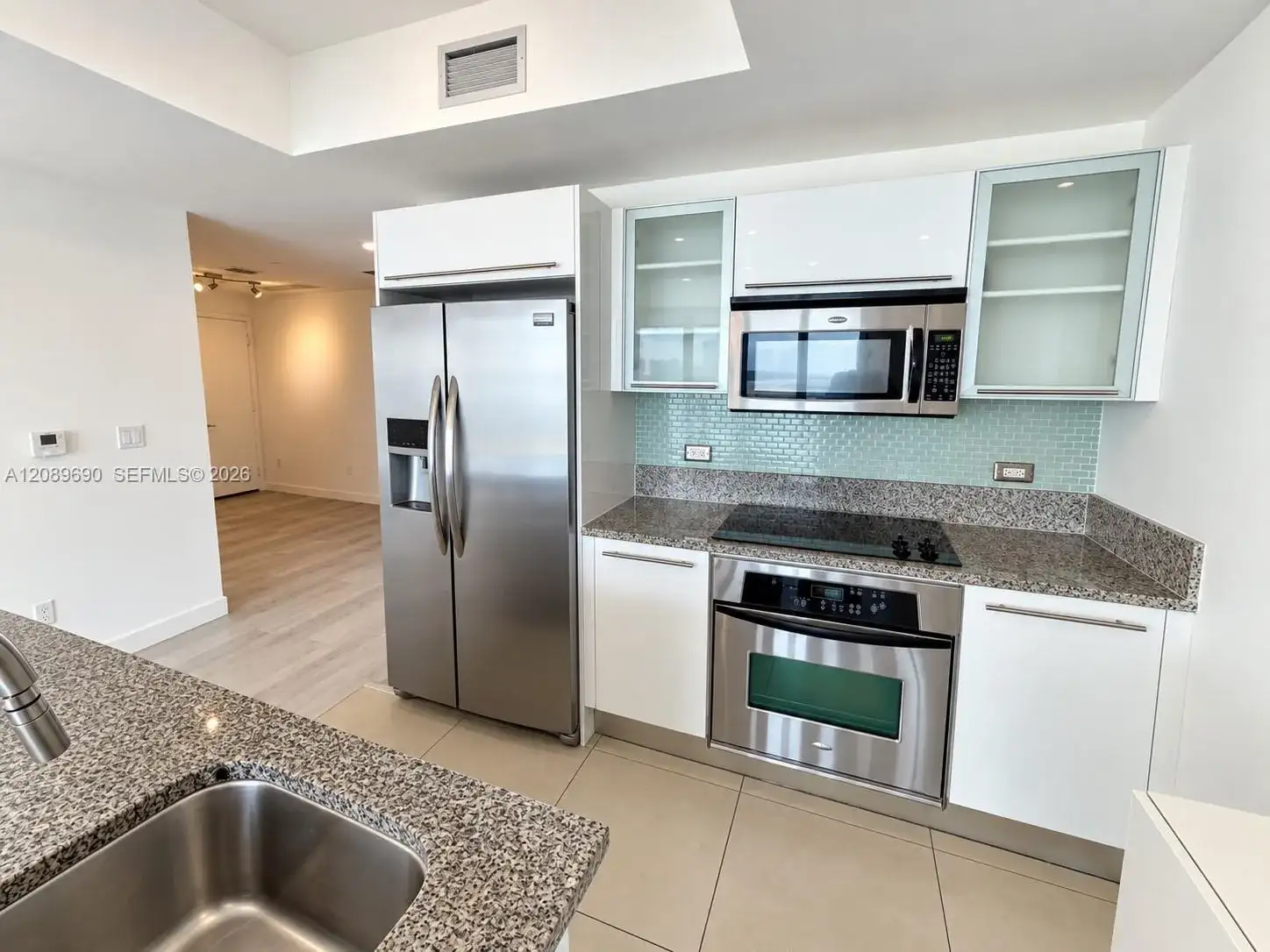 888 Biscayne Blvd # 3306, Miami FL 33132 photo 3