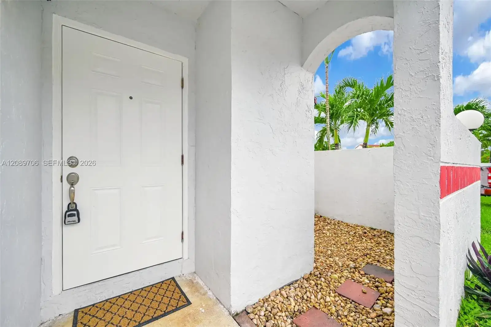 2414 San Remo Cir, Homestead FL 33035 photo 5