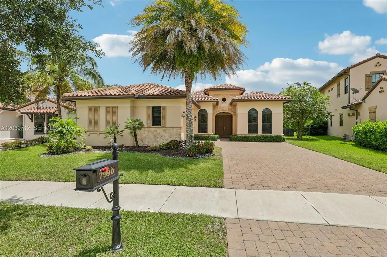 7990 NW 112th Ter, Parkland FL 33076