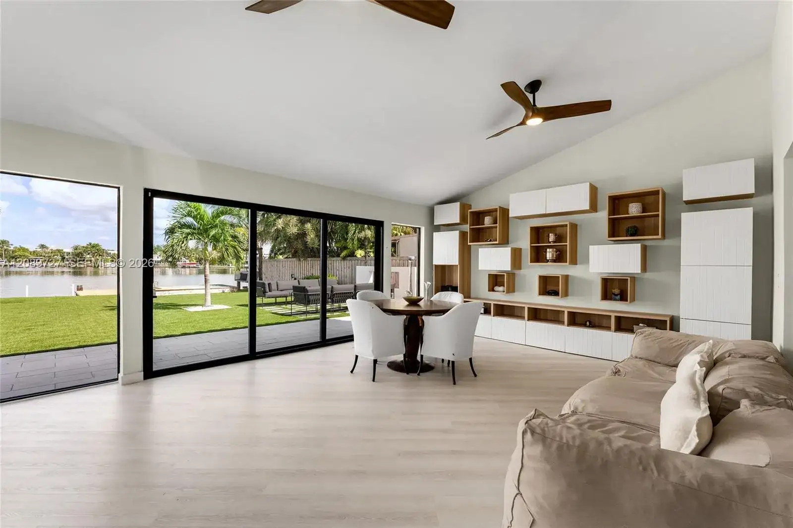 925 Stillwater Dr, Miami Beach FL 33141 photo 2