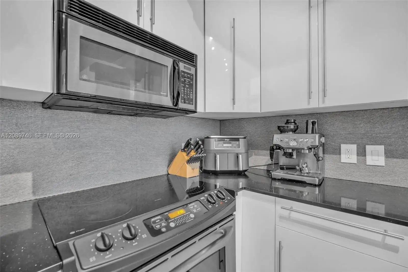 690 SW 1st Ct # 2319, Miami FL 33130 photo 4