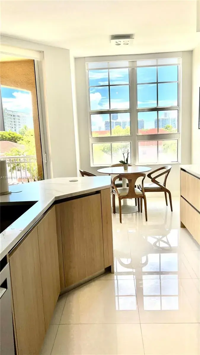3001 NE 185th St # 421, Aventura FL 33180