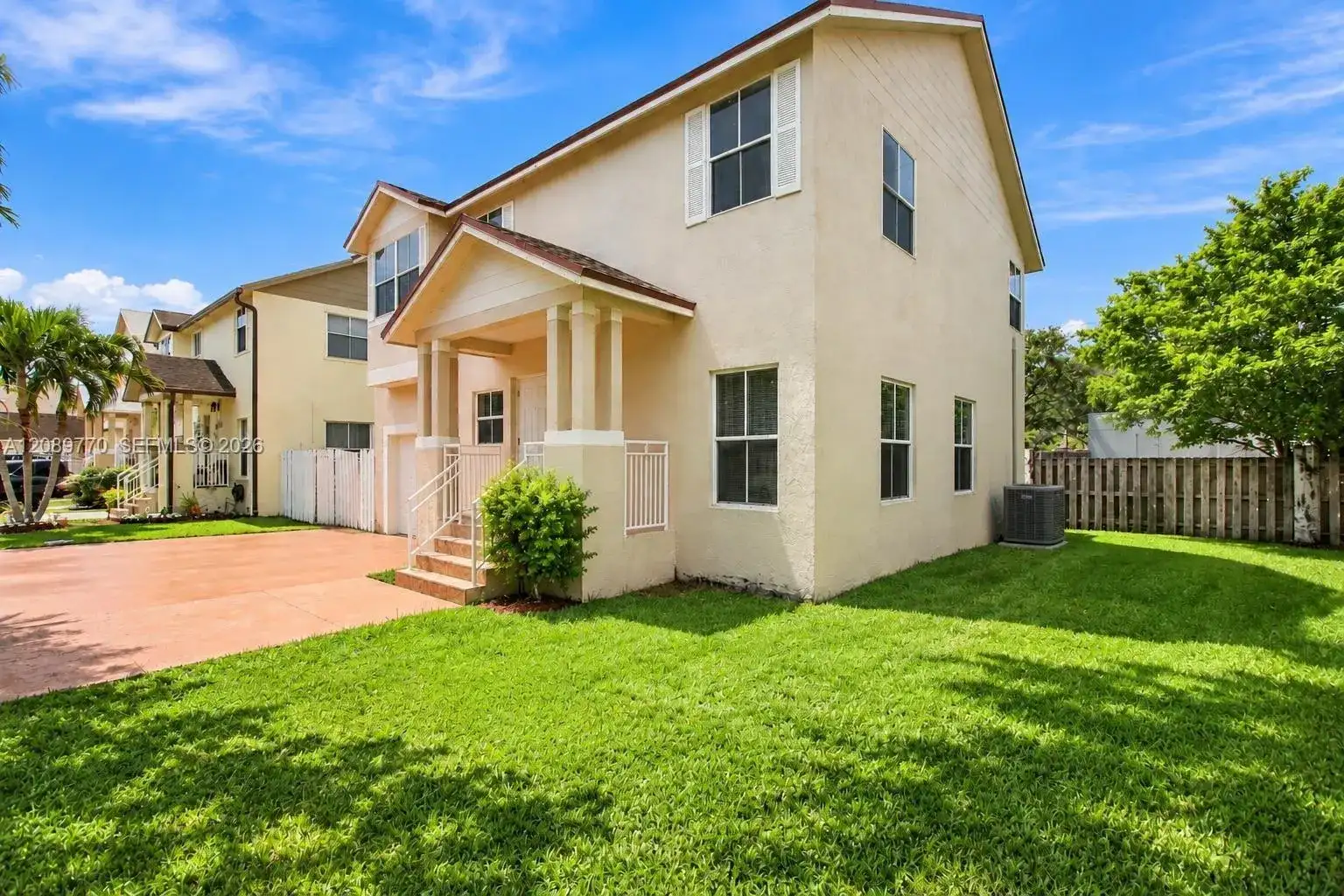 10251 NW 3rd St, Pembroke Pines FL 33026 photo 2