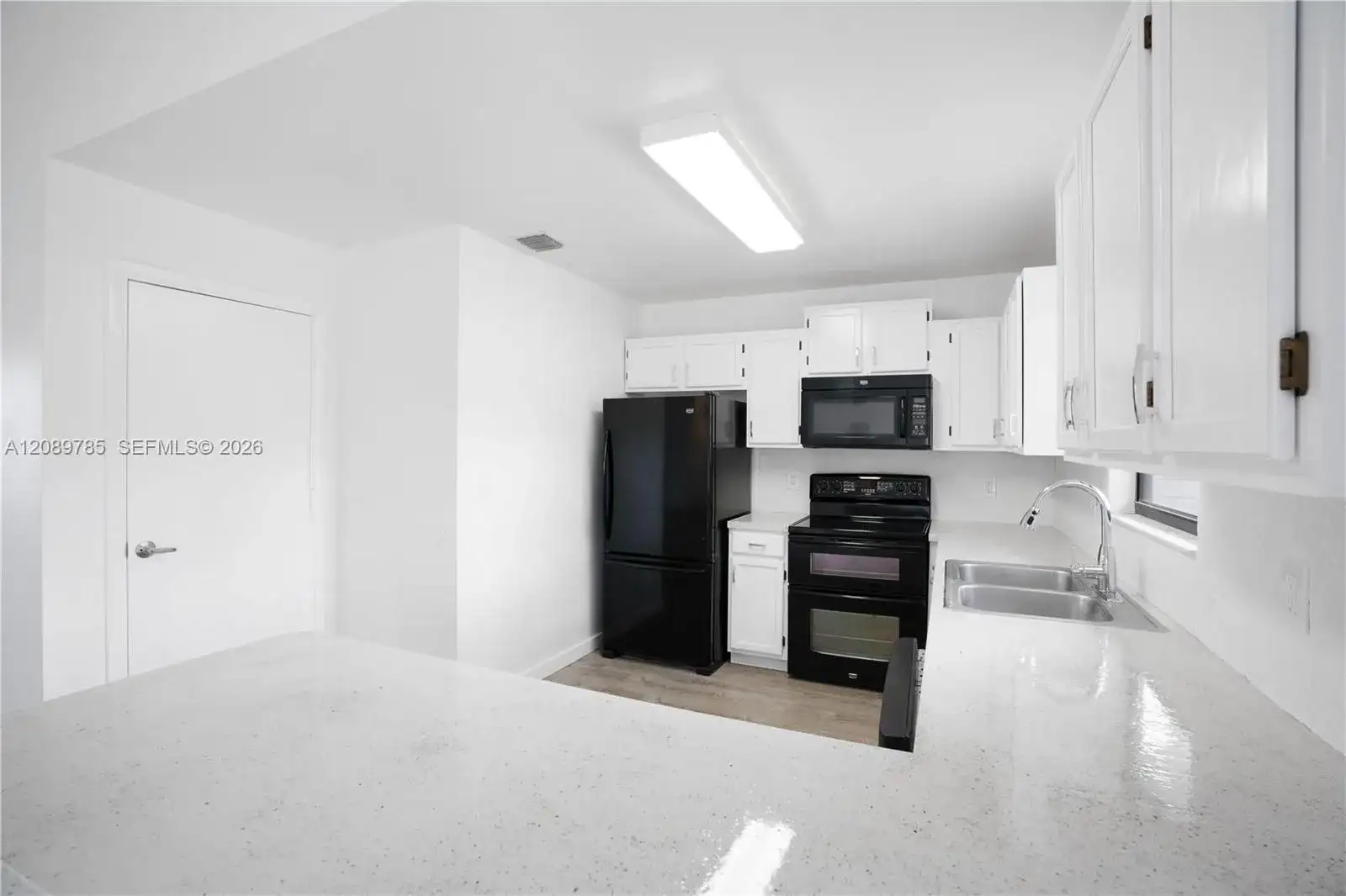 6043 Felter St, Jupiter FL 33458 photo 4