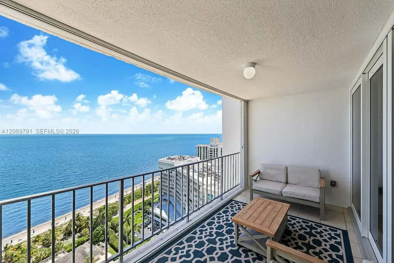 881 Ocean Dr # 19C, Key Biscayne FL 33149 photo 2