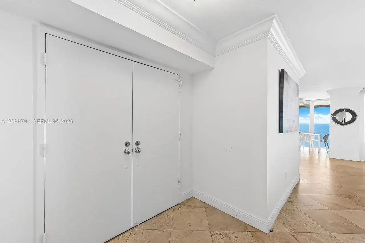 881 Ocean Dr # 19C, Key Biscayne FL 33149 photo 5