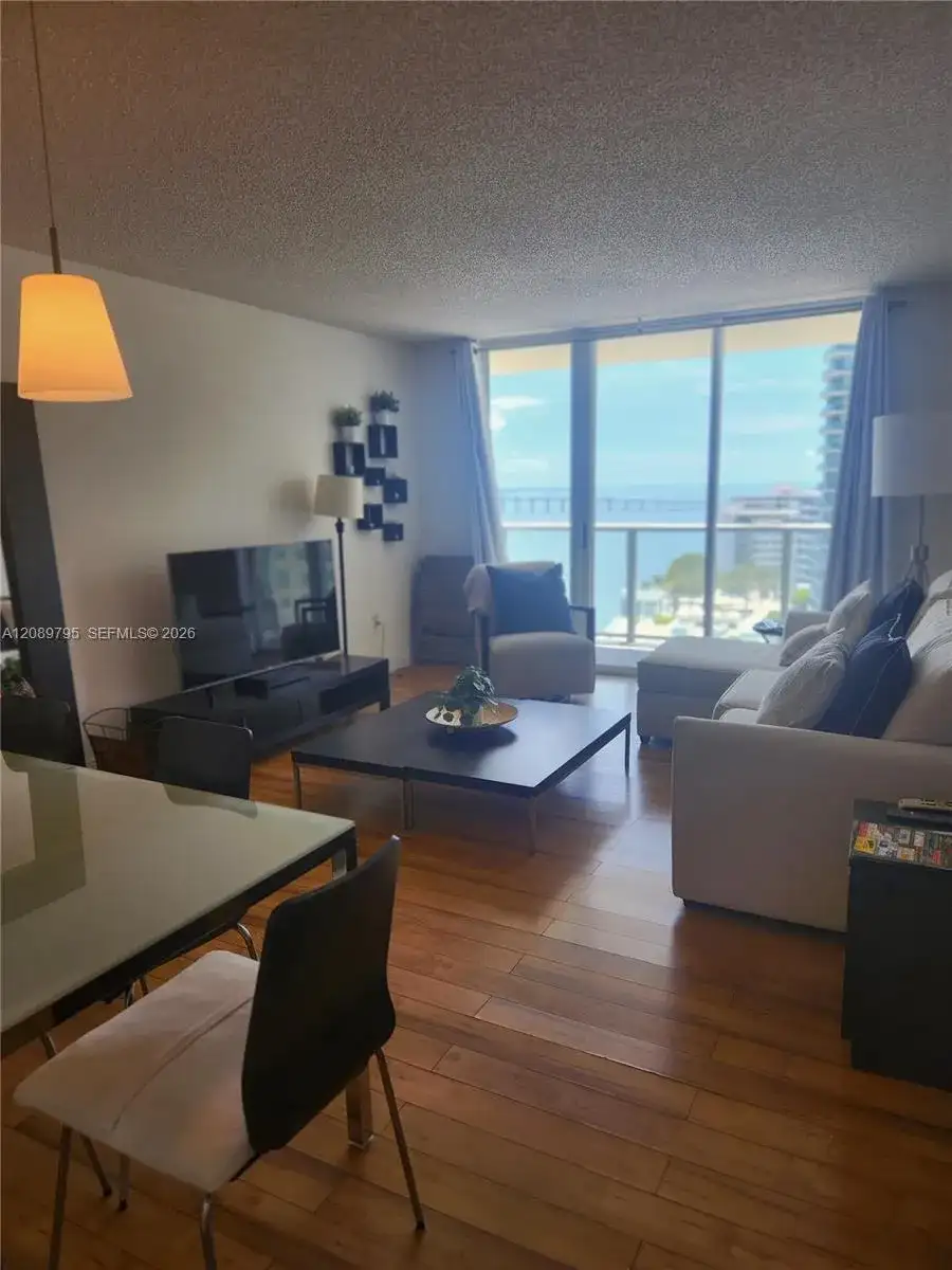 1155 Brickell Bay Dr # 1807, Miami FL 33131 photo 4