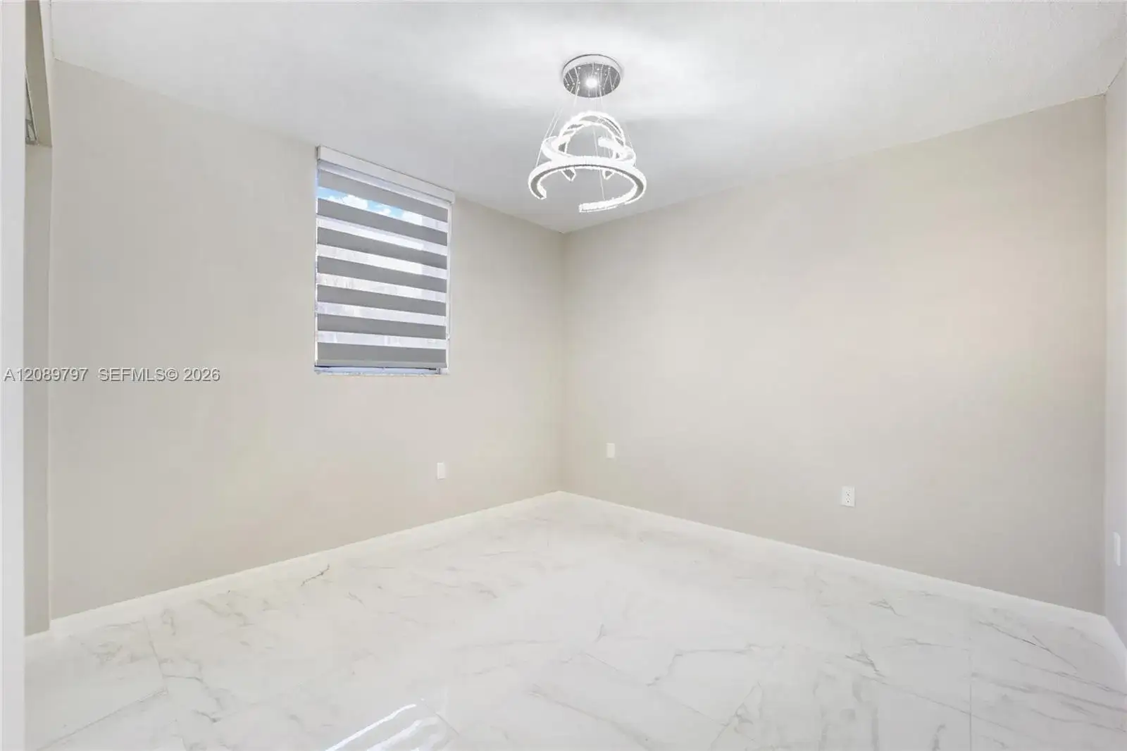 10000 NW 80th Ct # 2102, Hialeah Gardens FL 33016