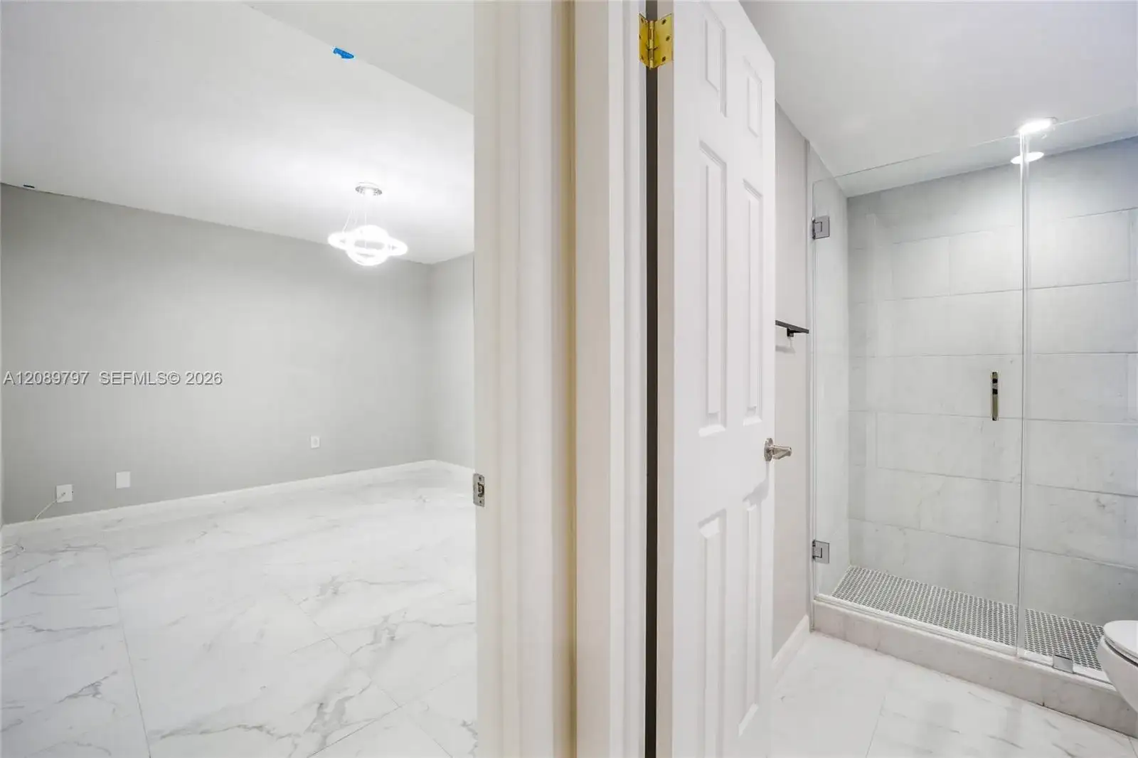 10000 NW 80th Ct # 2102, Hialeah Gardens FL 33016 photo 3