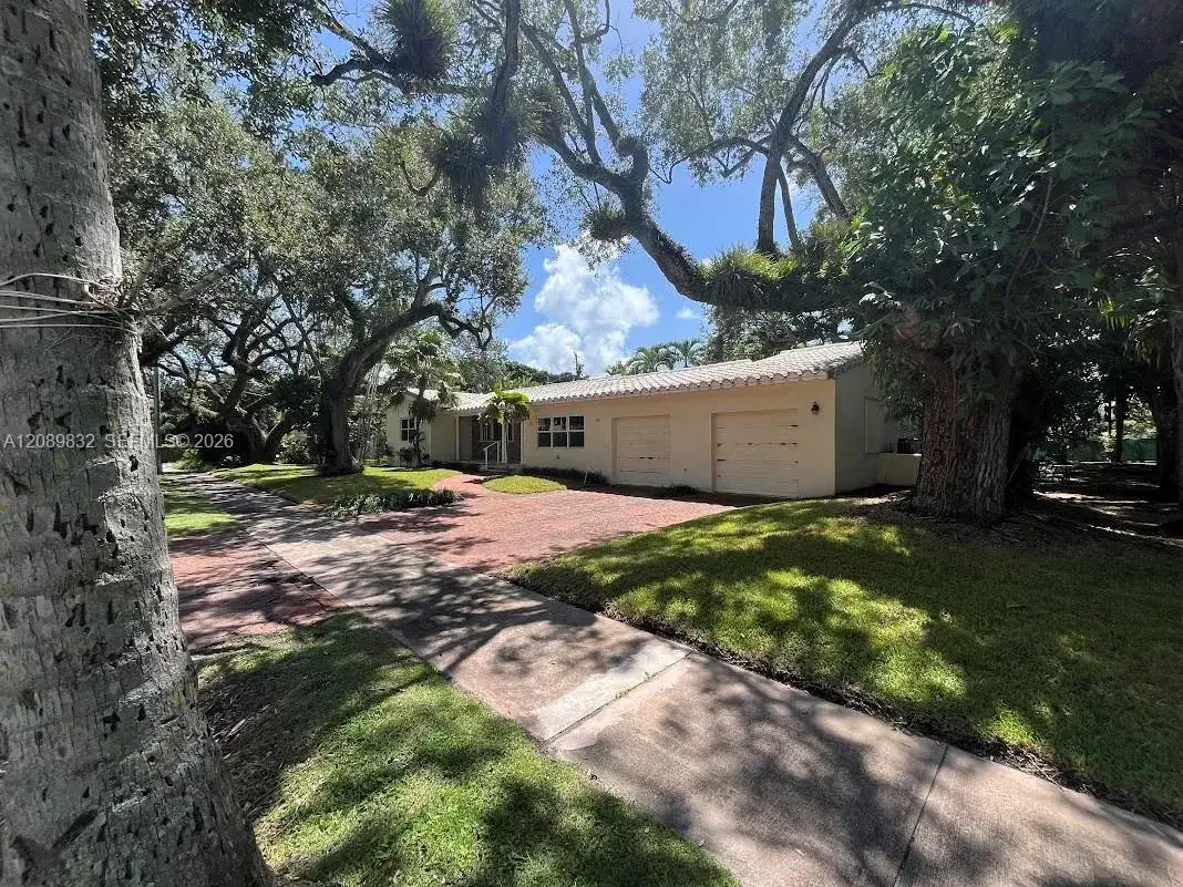 508 Castania Ave, Coral Gables FL 33146 photo 2