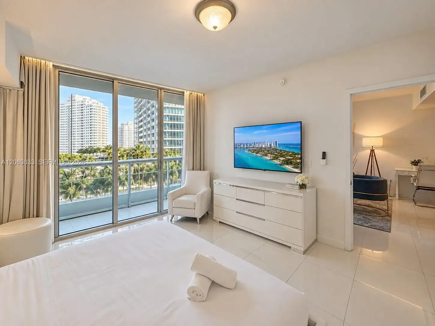 485 Brickell Avenue # 1611, Miami FL 33131 photo 4