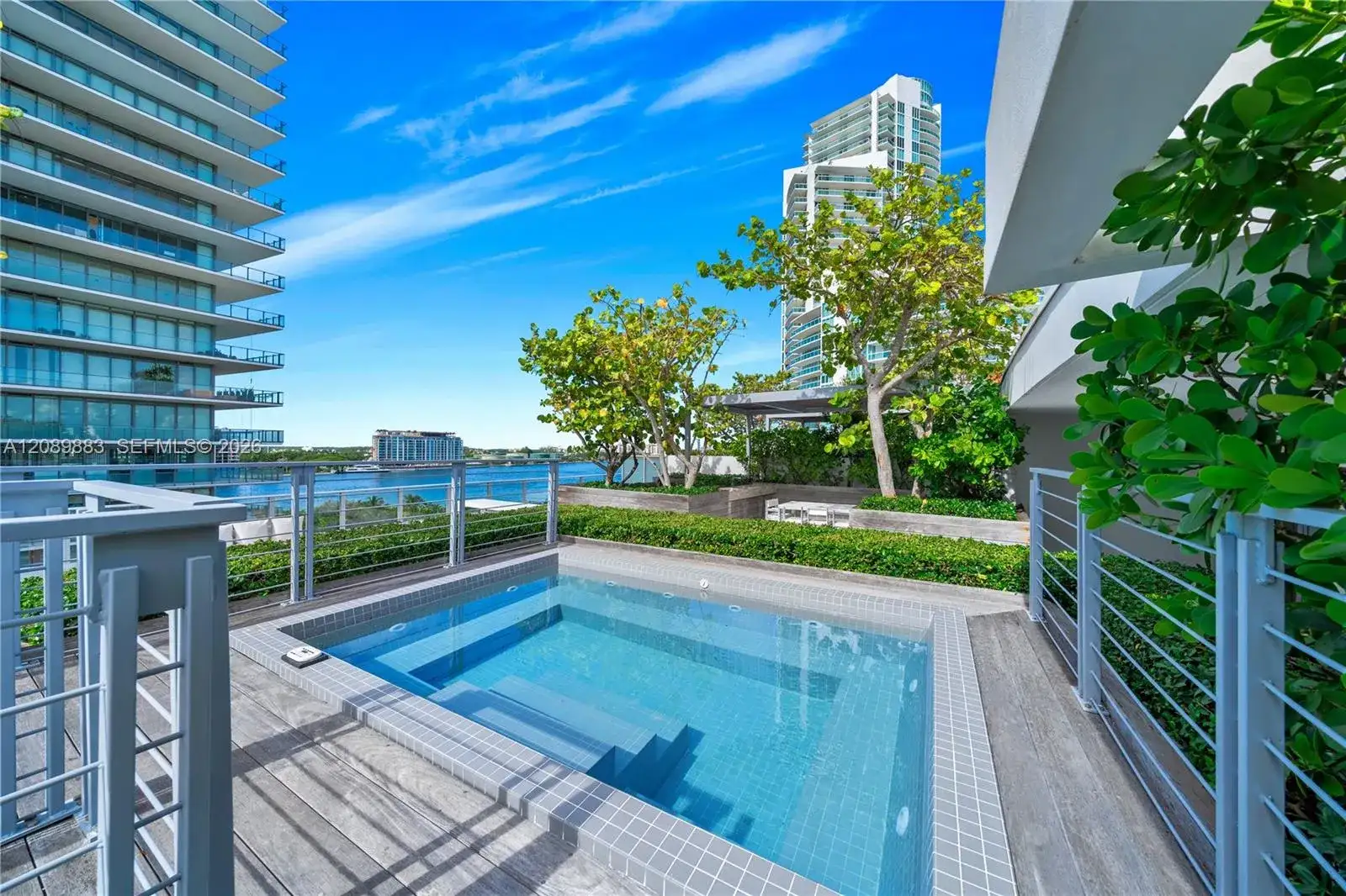 801 S Pointe Dr # 2, Miami Beach FL 33139 photo 3