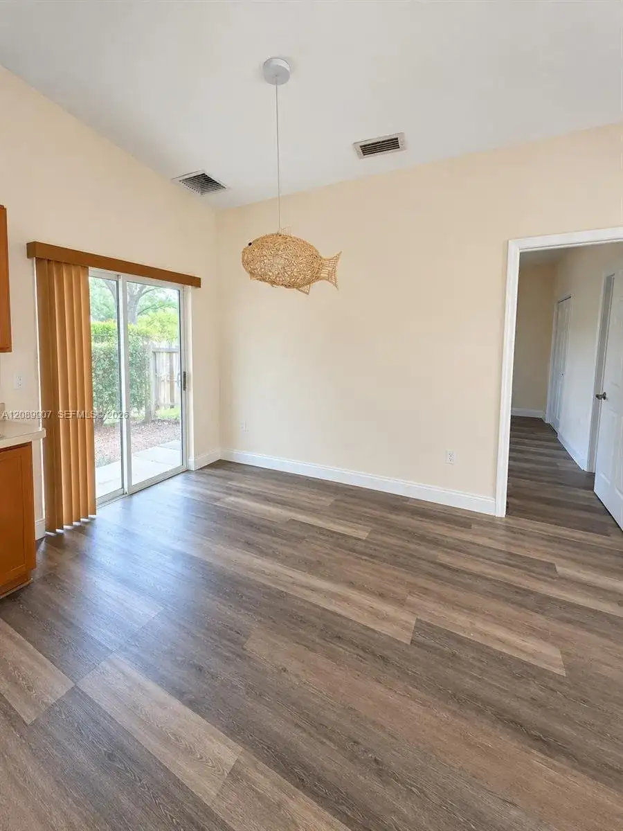 359 NE 27th Ter # 103, Homestead FL 33033 photo 5