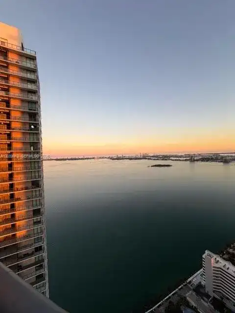 650 NE 32nd St # 4406, Miami FL 33137