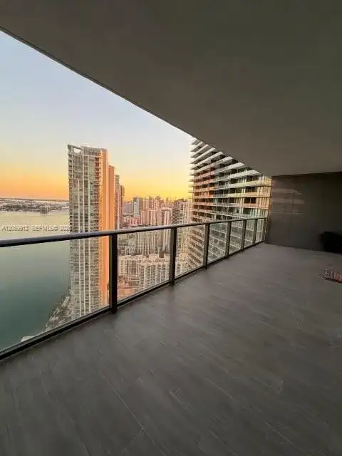 650 NE 32nd St # 4406, Miami FL 33137 photo 3