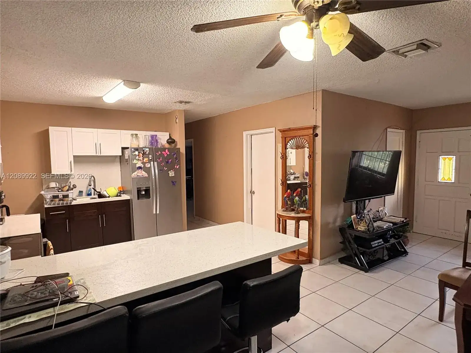 671 E 39th St, Hialeah FL 33013 photo 4