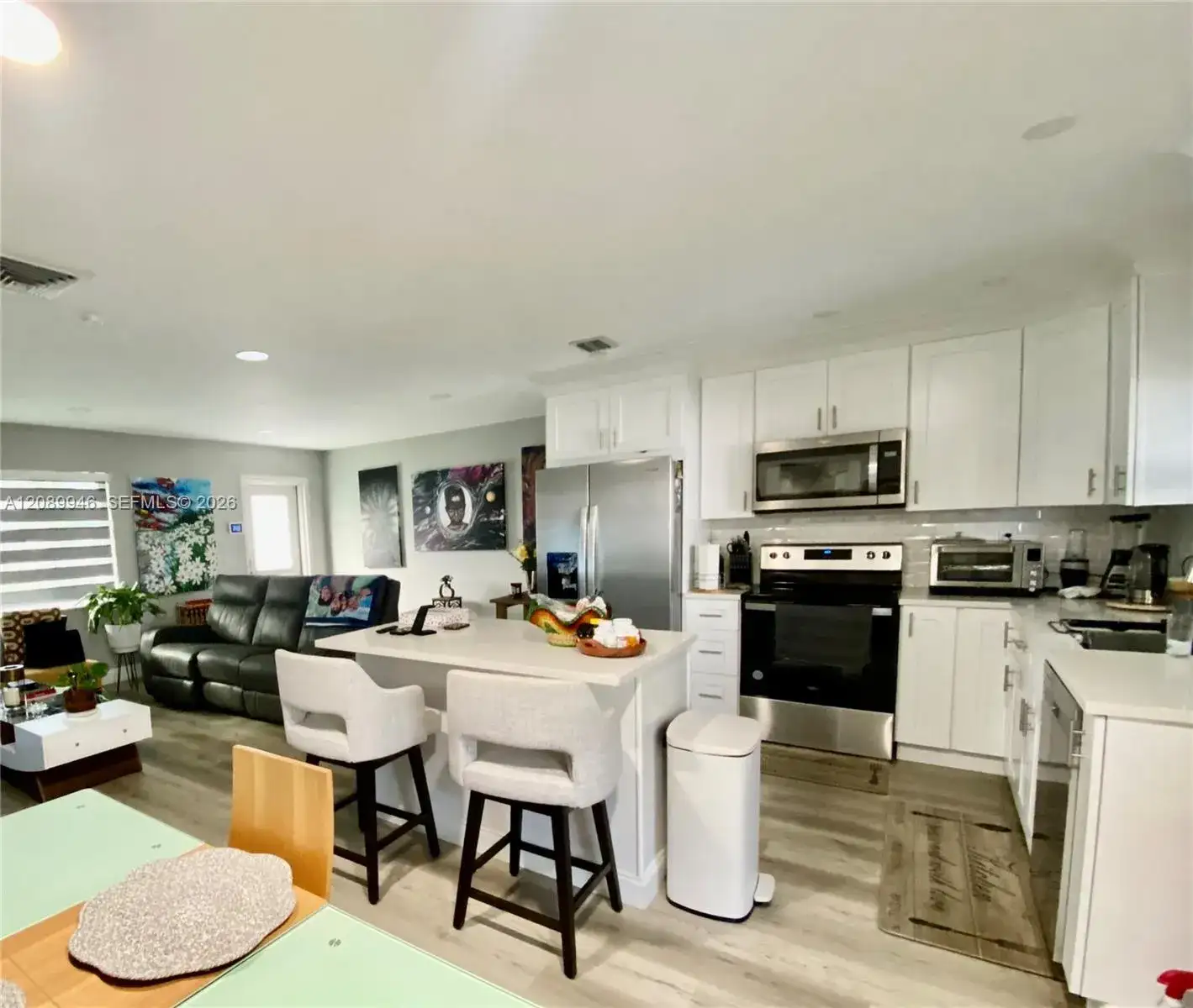 2374 SW 11th Ave, Boynton Beach FL 33426 photo 2