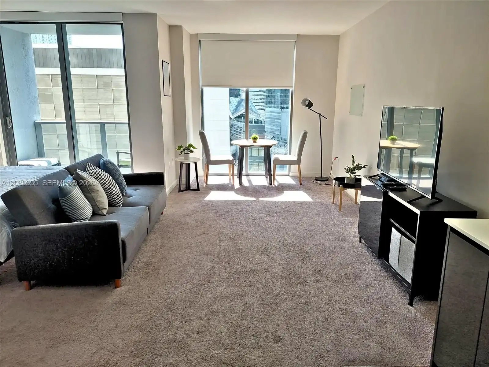 31 SE 6th St # 1405, Miami FL 33131