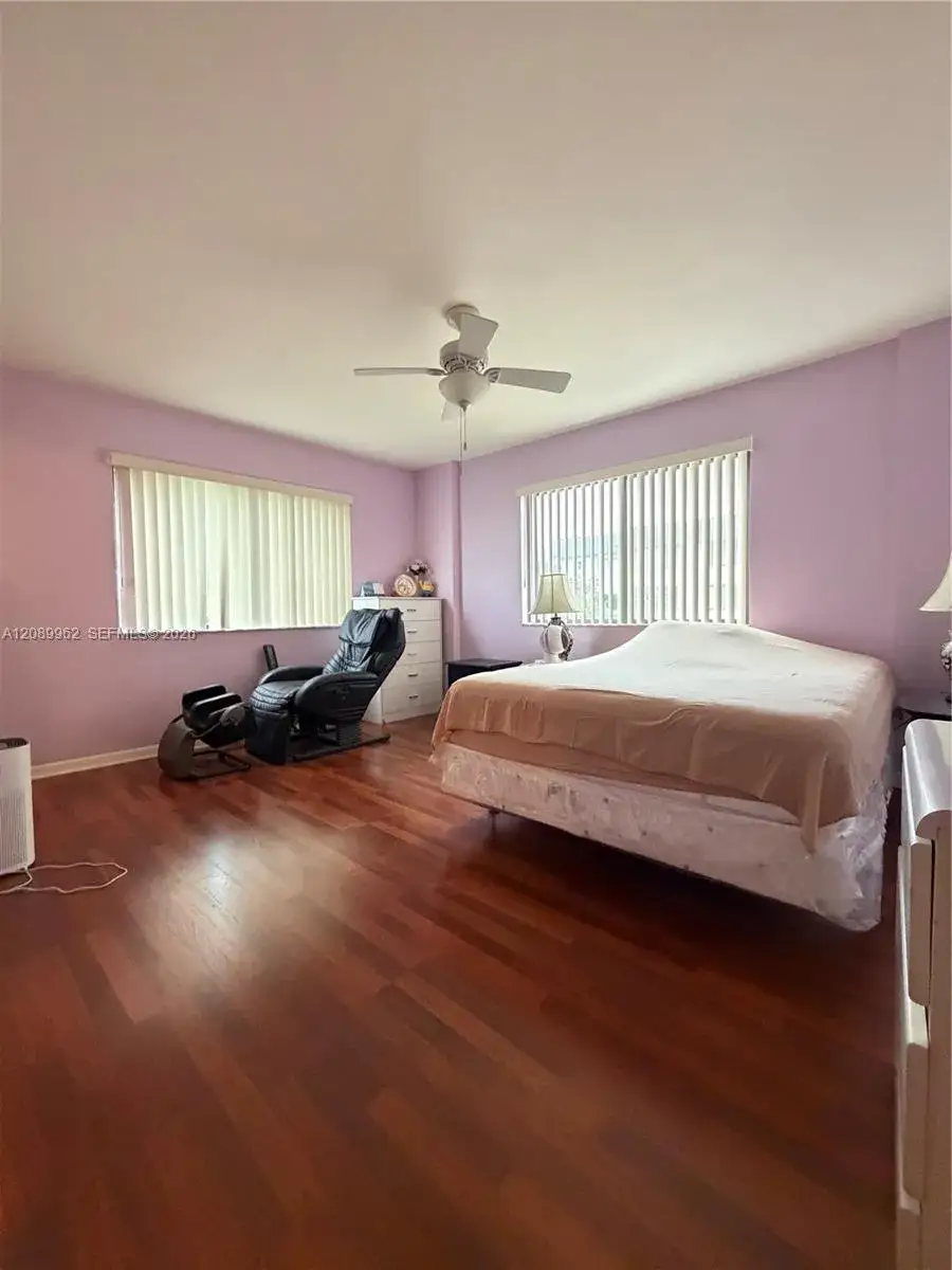 8020 Hampton Blvd # 401, North Lauderdale FL 33068