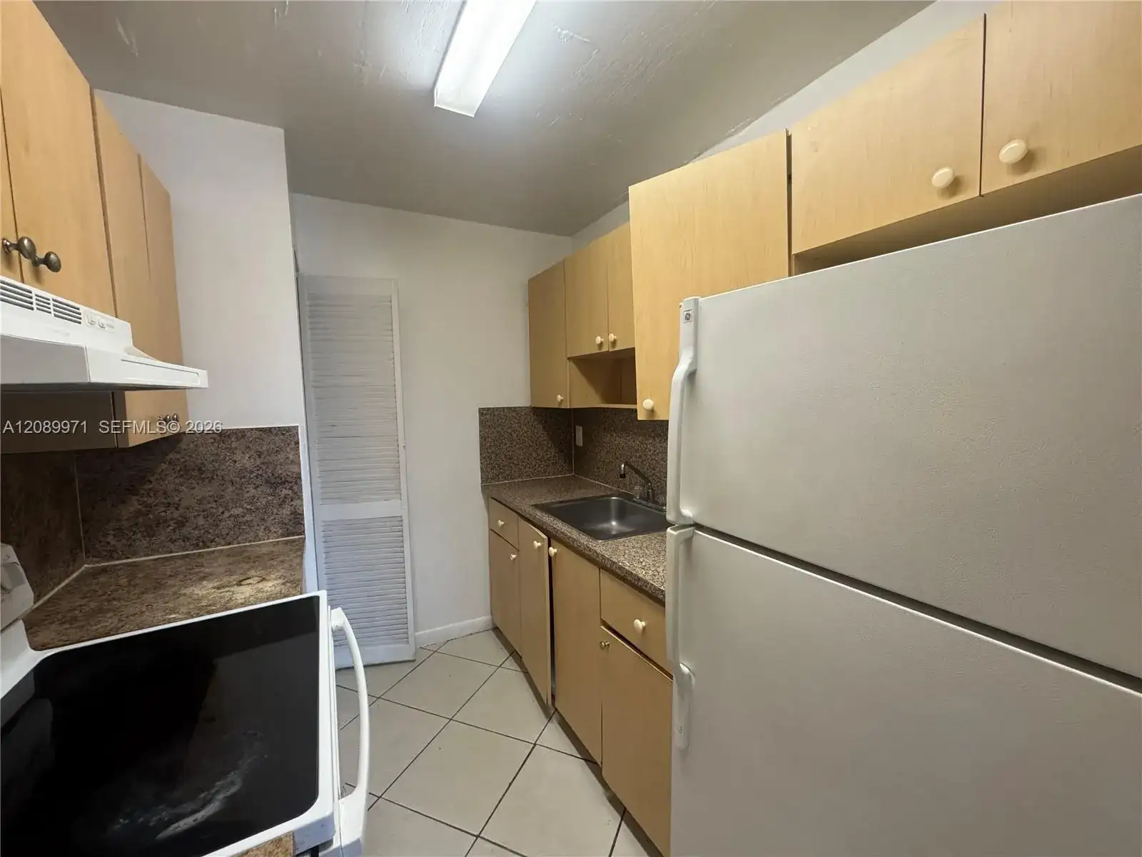 888 NE 132nd St # 205, North Miami FL 33161 photo 4