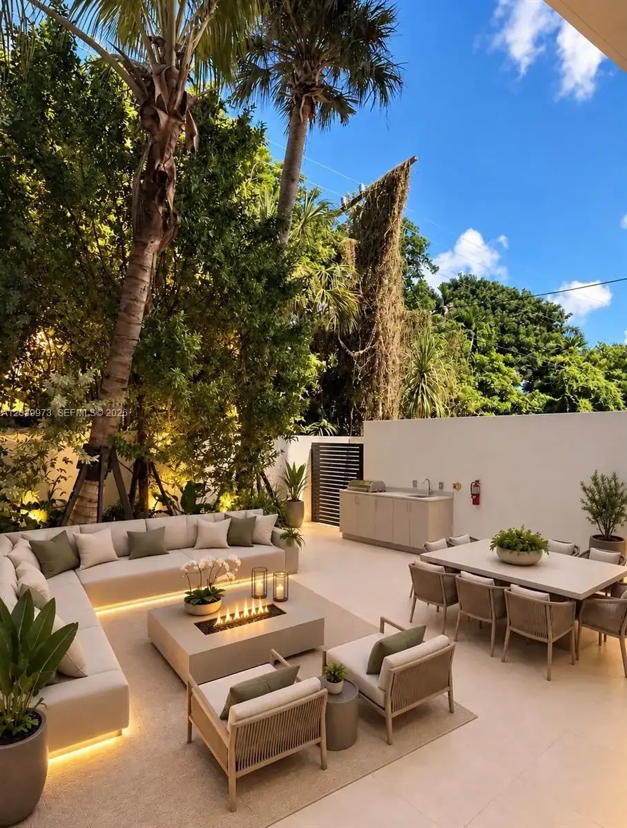 2200 Brickell Ave., Miami FL 33129 photo 3