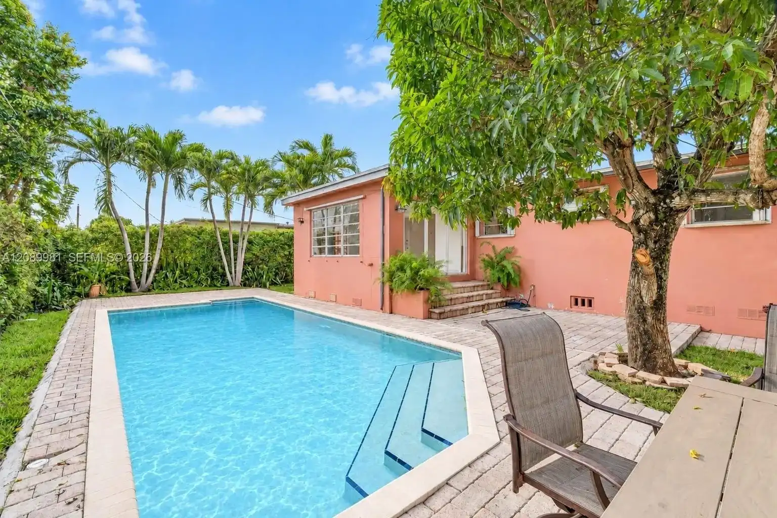 7970 SW 17th St, Miami FL 33155