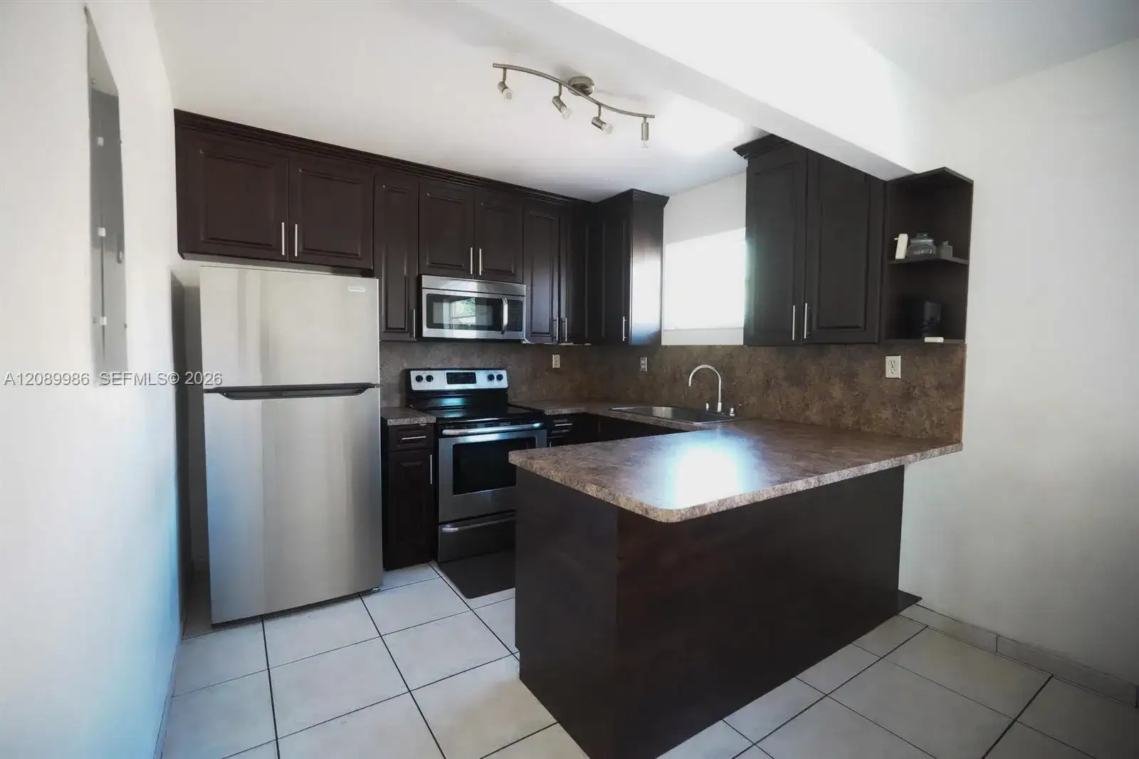 1880 SW 17th Ave, Miami FL 33145 photo 2