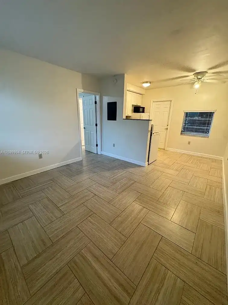 11890 NE 16th Ave # 4, Miami FL 33161