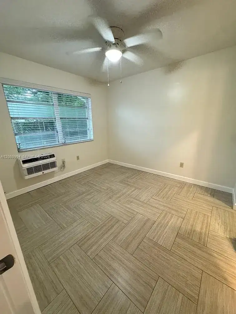 11890 NE 16th Ave # 4, Miami FL 33161 photo 5