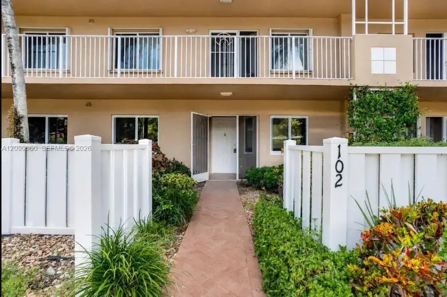 5810 Crystal Shores Dr # 102, Boynton Beach FL 33437 photo 5