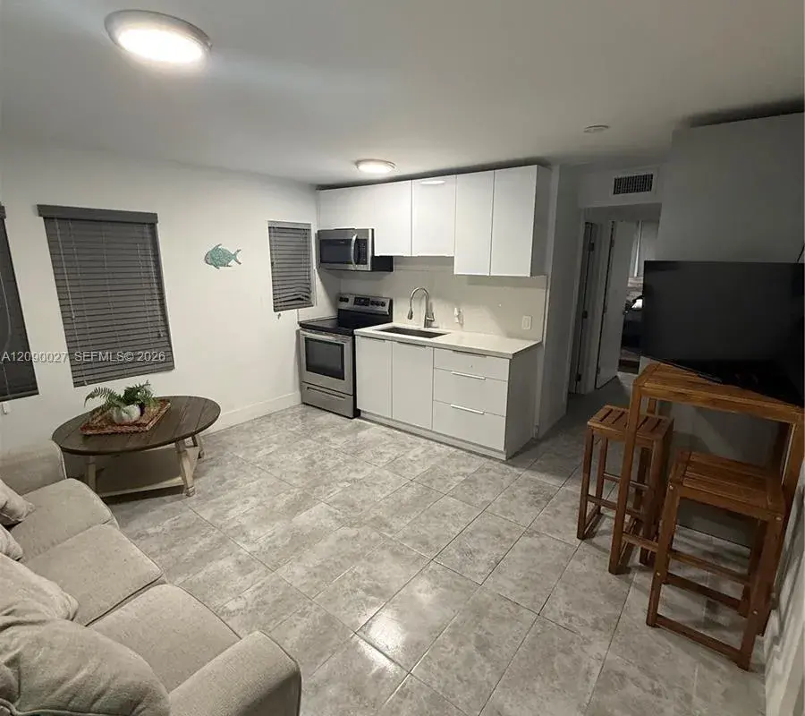 2020 Washington St # 3, Hollywood FL 33020