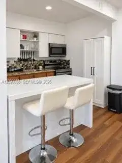 3560 NW 19th St # 3560, Miami FL 33125 photo 2