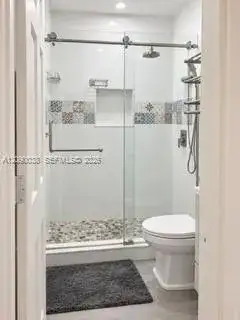 3560 NW 19th St # 3560, Miami FL 33125 photo 4