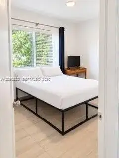 3560 NW 19th St # 3560, Miami FL 33125 photo 5
