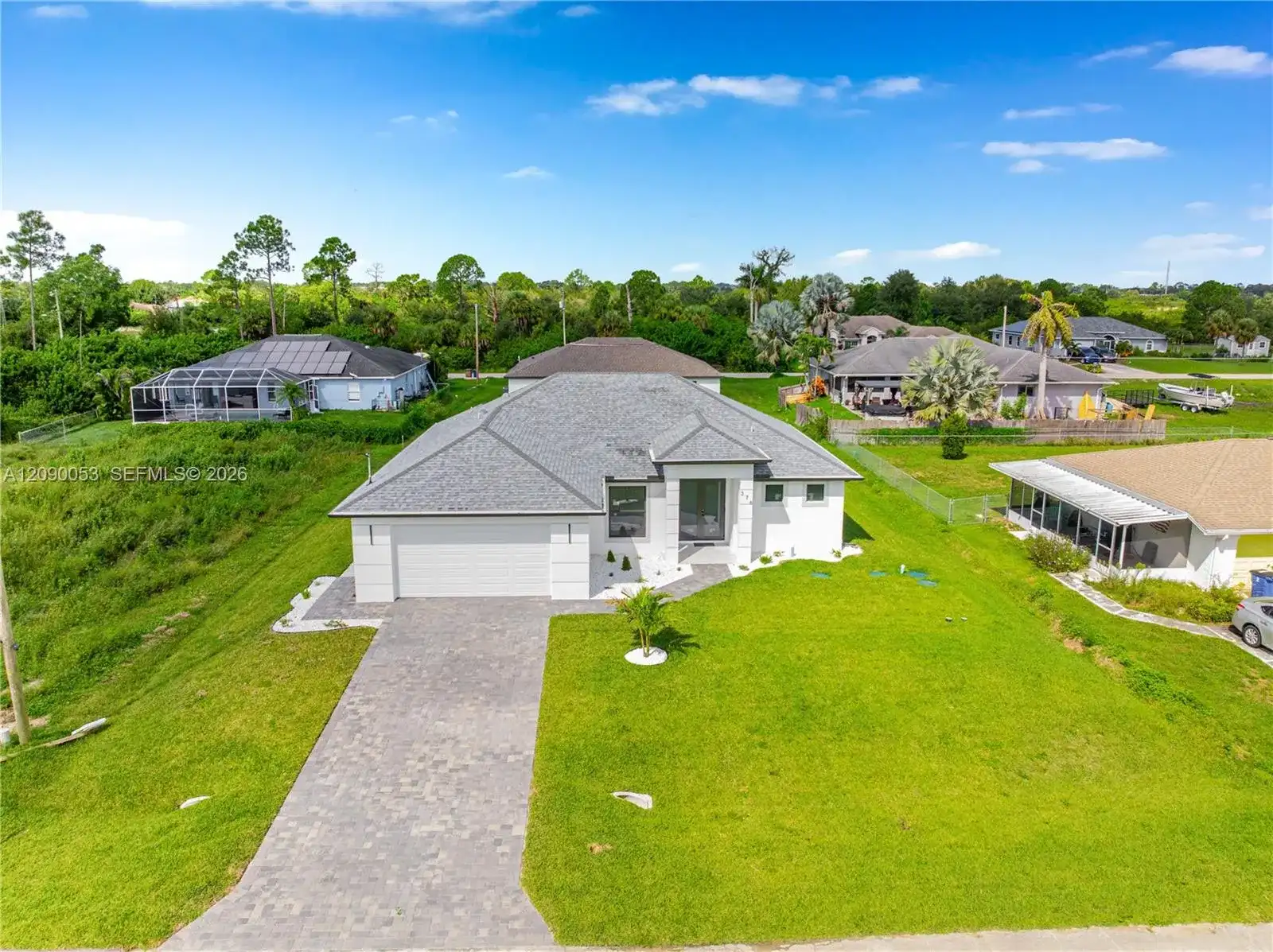 376 S Cratsley Ave, Lehigh Acres FL 33974