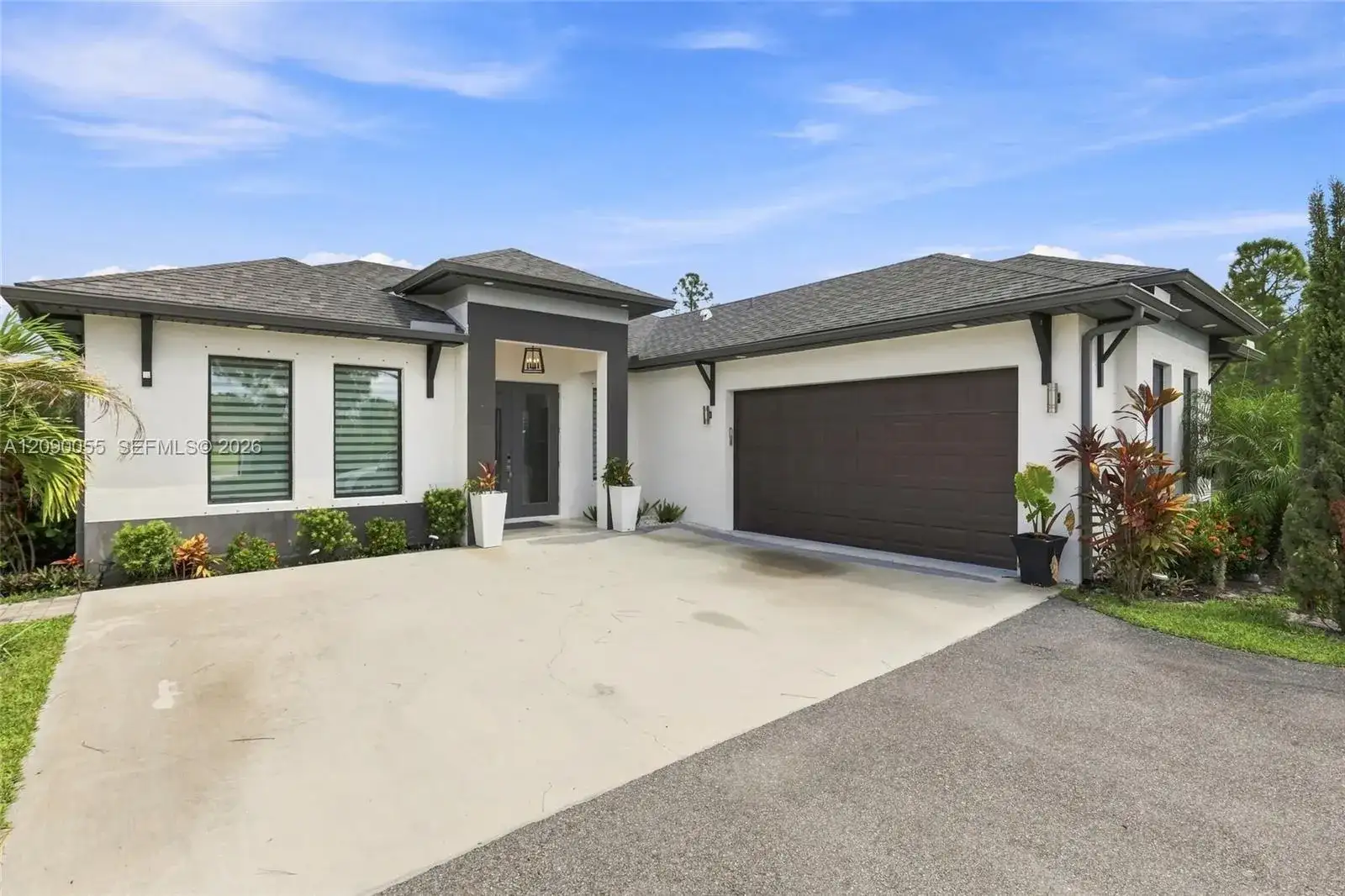 2885 41ST AVE NE, Other City - In The State Of Florida FL 34120 photo 3