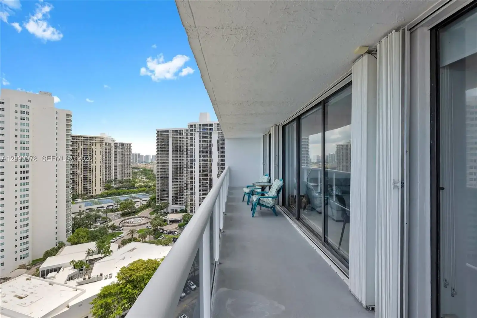 20515 E Country Club Dr # 2146, Aventura FL 33180 photo 4