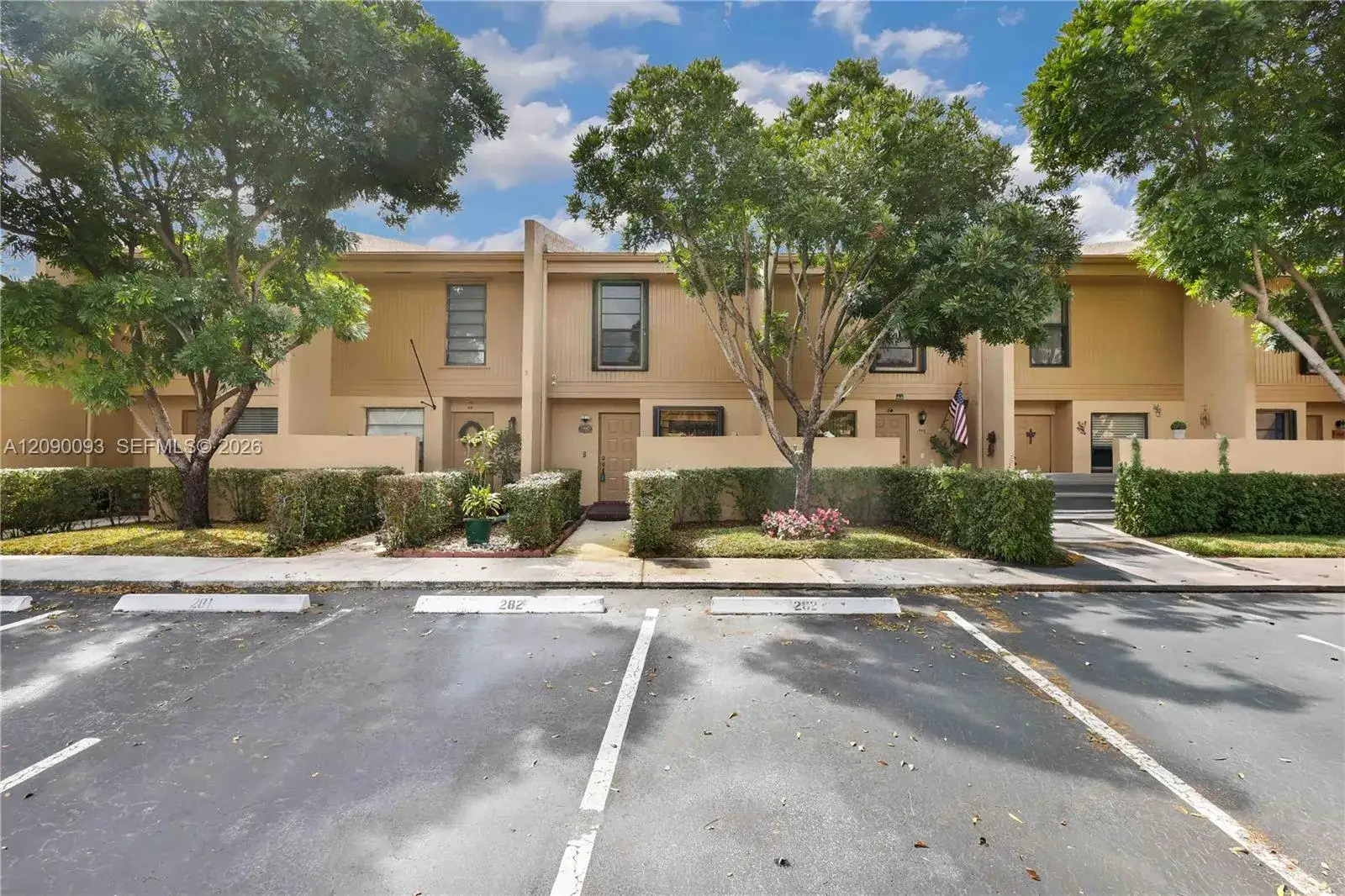 1440 NW 97th Ter # 282, Pembroke Pines FL 33024