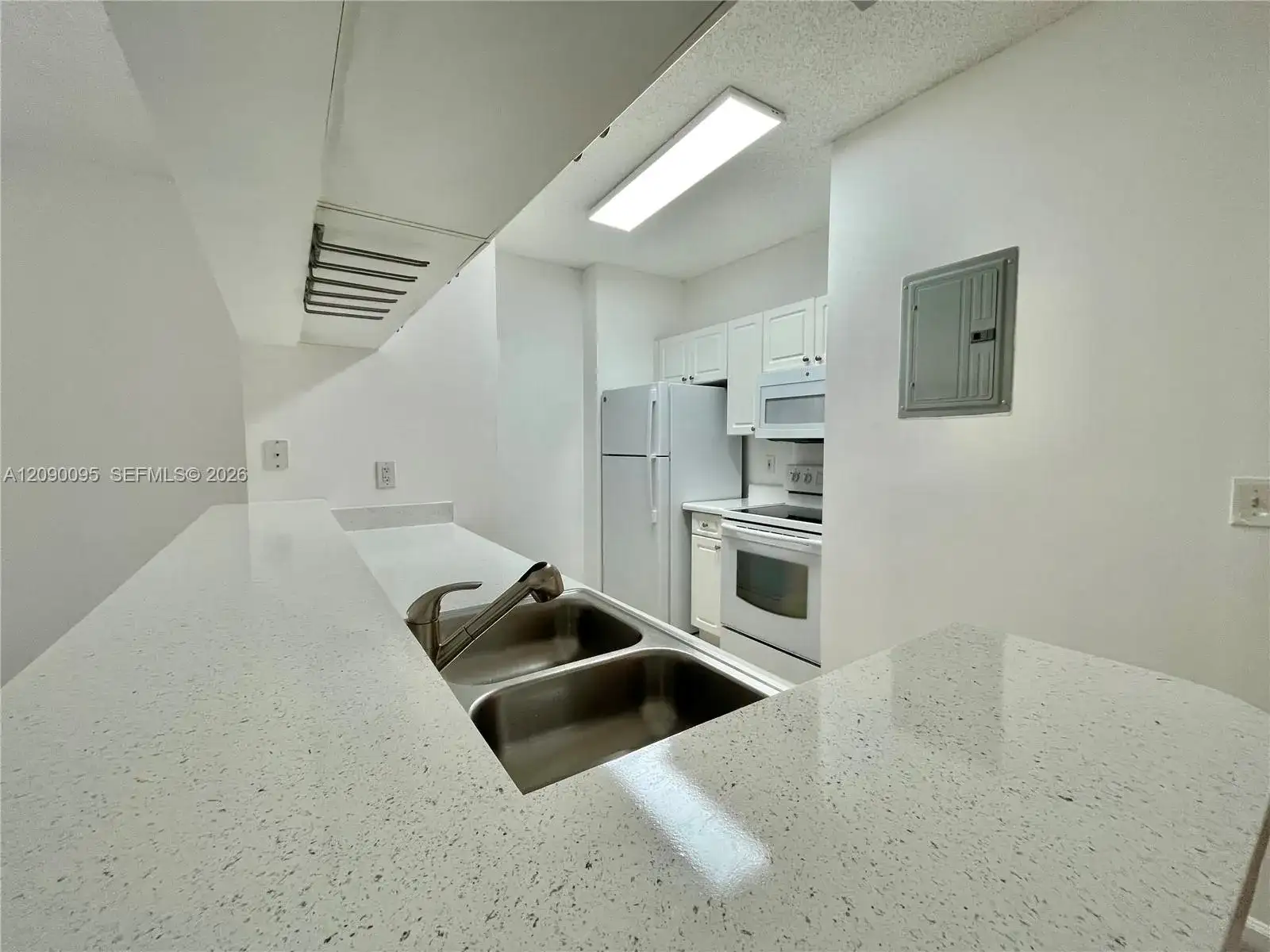17125 N Bay Rd # 3213, Sunny Isles Beach FL 33160 photo 2