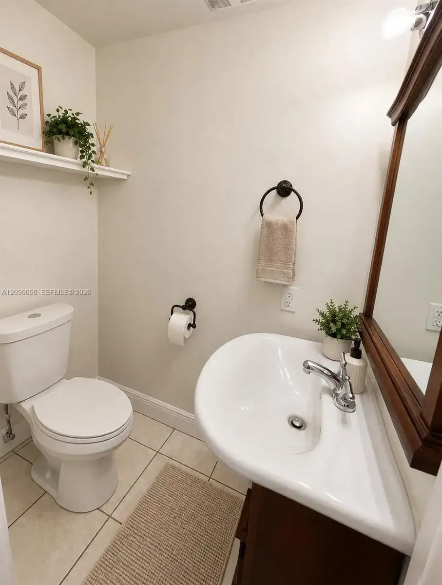 5600 NW 6th St # 29, Miami FL 33126 photo 5